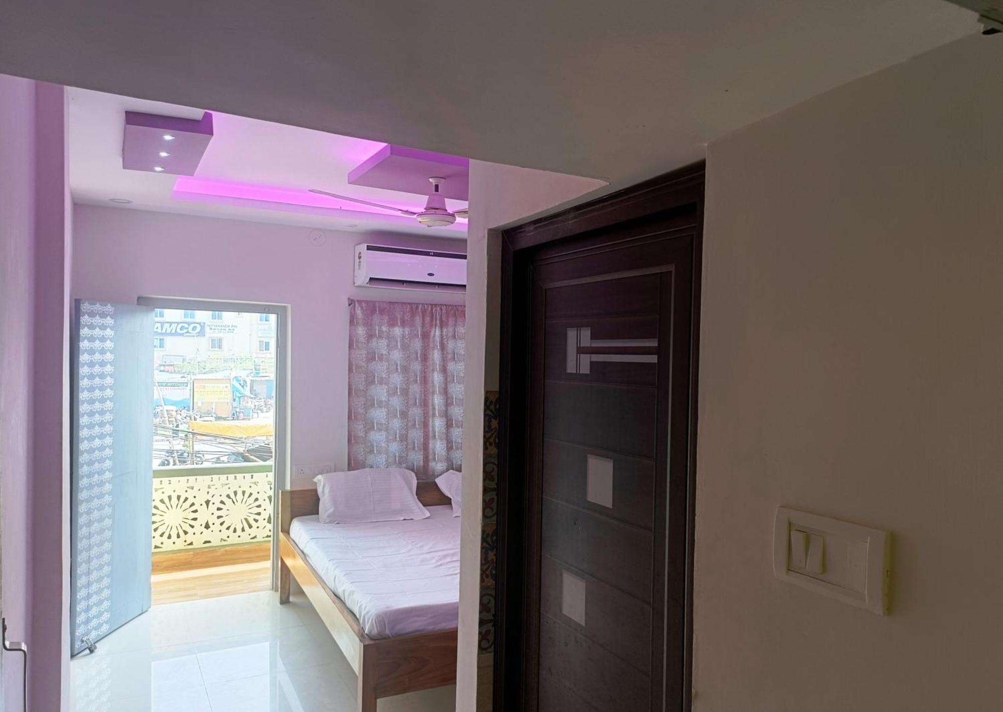 Hotel Grand View Puri Exteriör bild